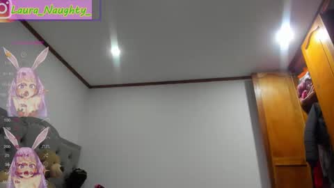 Snapshot of little_tatis chatting on December 6, 9:40 pm Im Laura. buy my contentcompra mi contenido offline  online show from December 6, 9:40 pm