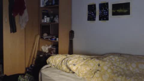 Snapshot of littlealien7 chatting on October 2, 12:26 pm littlealien7 online show from October 2, 12:26 pm