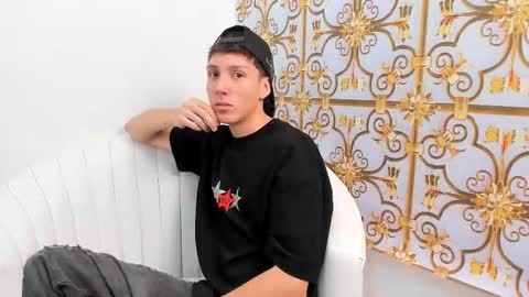 DANNY online show from January 6, 8:02 pm