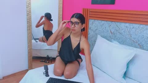 Emily  online show from April 1, 1:41 pm