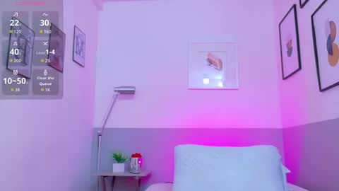 Emily  online show from December 4, 11:37 pm