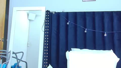 Snapshot of littleebonymommy chatting on March 10, 2:06 am Tania online show from March 10, 2:06 am