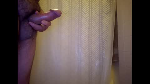 Snapshot of littleguyy888 chatting on September 11, 11:55 am littleguyy888 online show from September 11, 11:55 am