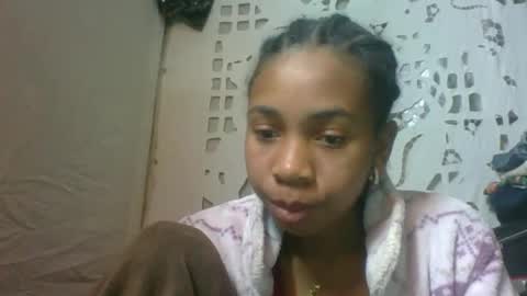 Snapshot of littlehotpanda chatting on October 5, 7:17 am edra online show from October 5, 7:17 am