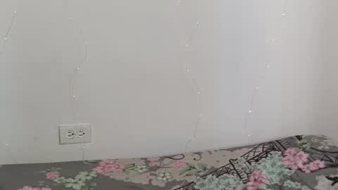 littlemistress_ online show from March 7, 9:15 pm