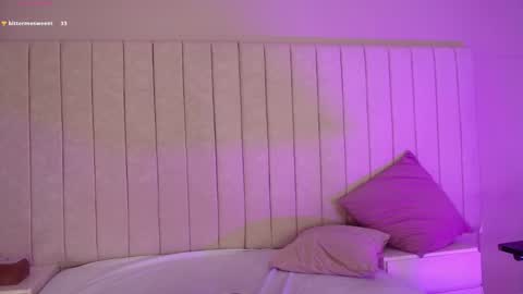 Snapshot of littleoliviia_ chatting on October 10, 2:34 pm im olivia IG littleolivia01 online show from October 10, 2:34 pm