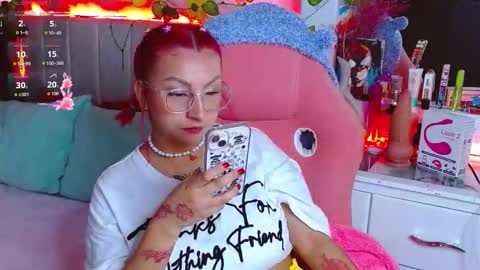 Snapshot of littlerouse_ chatting on September 12, 5:42 am Ruby Rouse online show from September 12, 5:42 am