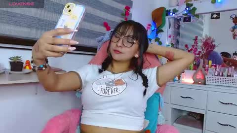 Snapshot of littlerouse_ chatting on January 9, 1:50 am Ruby Rouse online show from January 9, 1:50 am