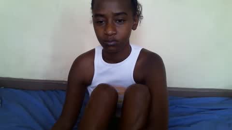 littlesandie online show from October 23, 7:10 am