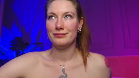 Snapshot of liv_fay chatting on September 20, 4:32 pm Liv 3 online show from September 20, 4:32 pm