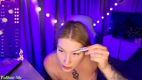 Snapshot of liv_fay chatting on February 13, 3:03 pm Liv 3 online show from February 13, 3:03 pm
