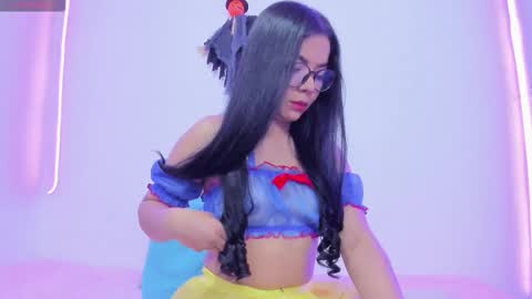 Liz online show from October 28, 4:02 am