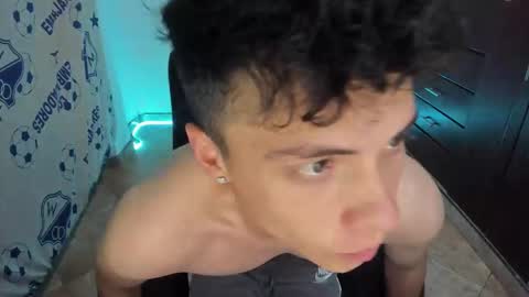 Chris online show from February 28, 8:13 pm