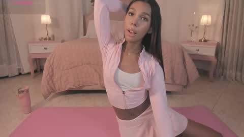 Liz Grant online show from March 22, 9:52 pm