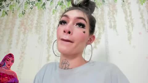 Liz Luna online show from April 18, 8:42 pm