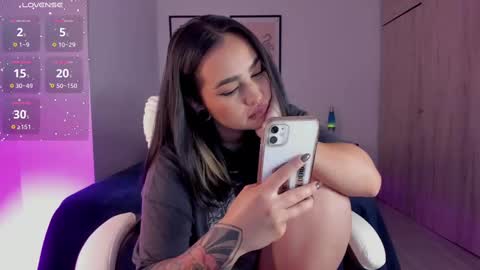 Snapshot of lizasoto chatting on October 1, 5:39 am Liza online show from October 1, 5:39 am