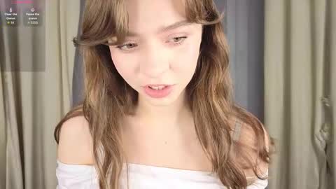 Hello there im Amelia Im new here Lets have fun online show from December 18, 3:13 am