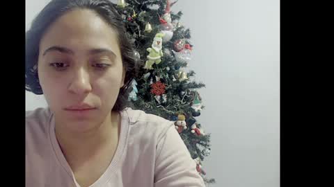 Snapshot of lizz1305 chatting on January 2, 3:40 pm lizz1305 online show from January 2, 3:40 pm