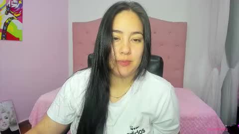 Snapshot of lizzaxs chatting on October 18, 12:20 pm lizza online show from October 18, 12:20 pm