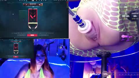 Snapshot of lizziecutie_ chatting on September 30, 10:31 pm Lizzie online show from September 30, 10:31 pm