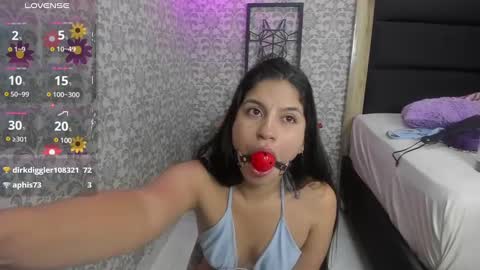 Snapshot of lizziemontana2 chatting on February 25, 11:26 pm        online show from February 25, 11:26 pm
