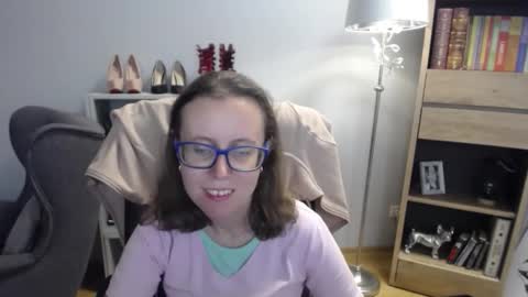 Lizzy online show from September 18, 4:27 am