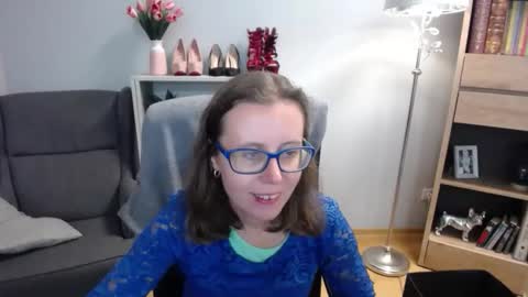 Lizzy online show from September 29, 4:22 am