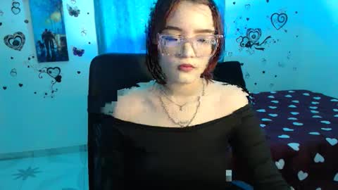 Snapshot of lizzyroses chatting on February 21, 12:28 pm Elizabeth but call me Lizz online show from February 21, 12:28 pm