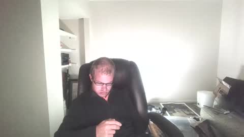 ljgolf31 online show from April 6, 1:47 am