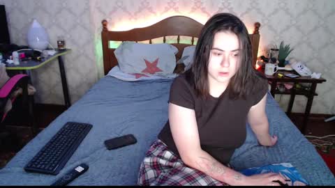 Snapshot of llevella chatting on January 4, 8:59 pm Sevy online show from January 4, 8:59 pm