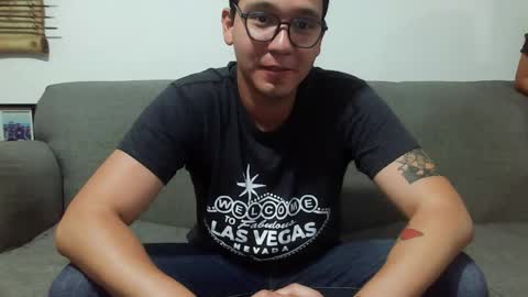 Lobo online show from April 3, 12:39 am