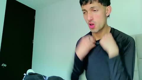 logaan_grey online show from January 16, 6:50 pm