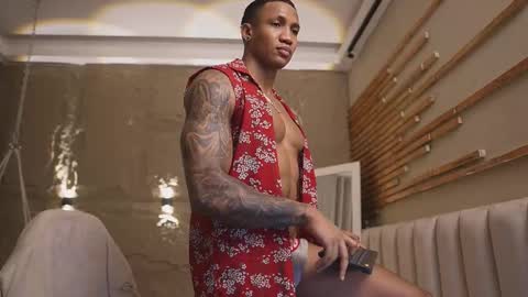 logan_varela online show from March 22, 3:16 pm