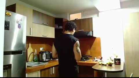 Loganandrwz online show from February 24, 6:11 pm