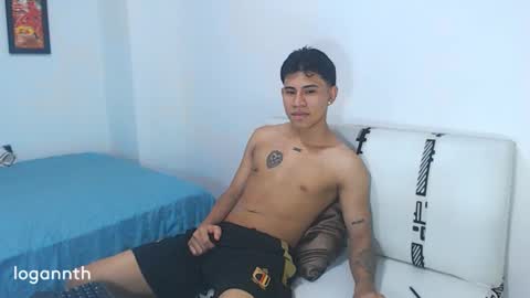 logannthh online show from December 27, 7:29 am