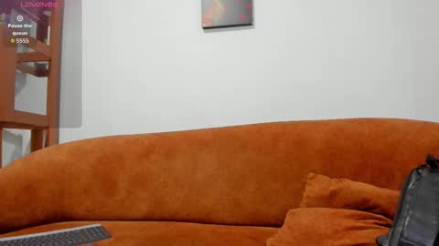 logantwink18 online show from October 22, 11:01 am