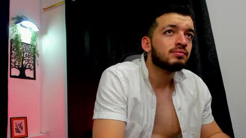 Logan Wolf online show from March 1, 4:06 am