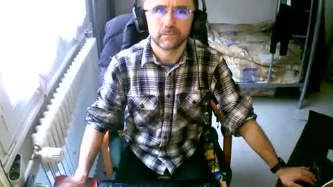 lokoum39 online show from February 11, 11:20 am