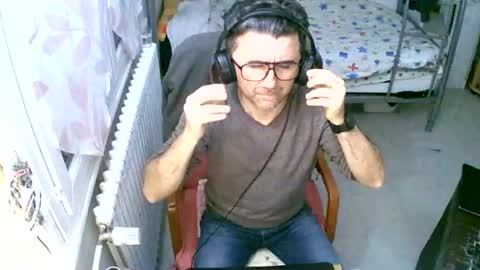 lokoum39 online show from February 22, 6:21 pm