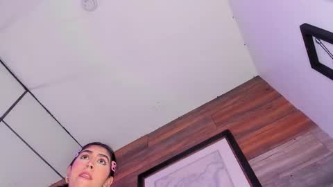 Sophia online show from December 1, 7:01 pm