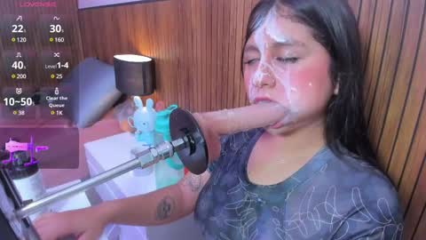 Snapshot of lola_clit chatting on March 6, 2:29 pm lola online show from March 6, 2:29 pm