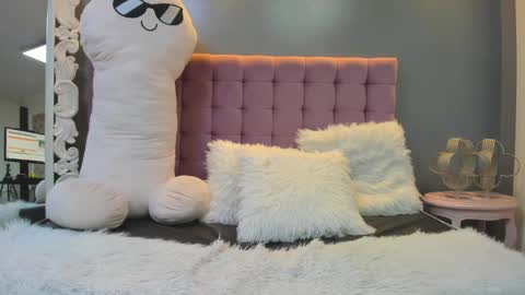 Snapshot of lola_cook chatting on October 9, 1:38 pm Lola online show from October 9, 1:38 pm