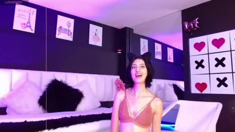 Snapshot of lola_creamy chatting on March 6, 1:24 pm Lola online show from March 6, 1:24 pm