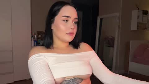 lola_razee online show from July 4, 11:52 pm