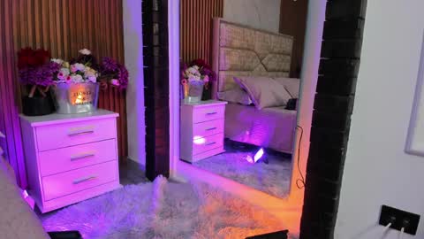 Lola Angel online show from April 13, 8:02 pm