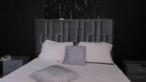 Lola Angel online show from November 22, 7:56 pm