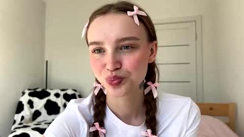 lolaatate online show from March 13, 11:24 am