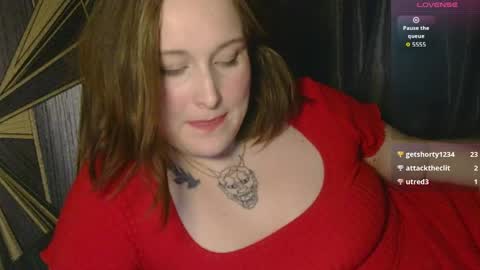 Lola online show from April 18, 7:58 pm