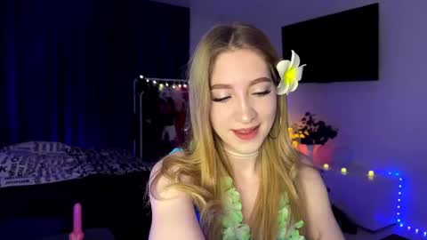 hi im Lola nice to meet you online show from March 8, 7:07 pm