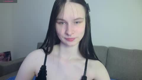 Lola online show from April 11, 12:37 am